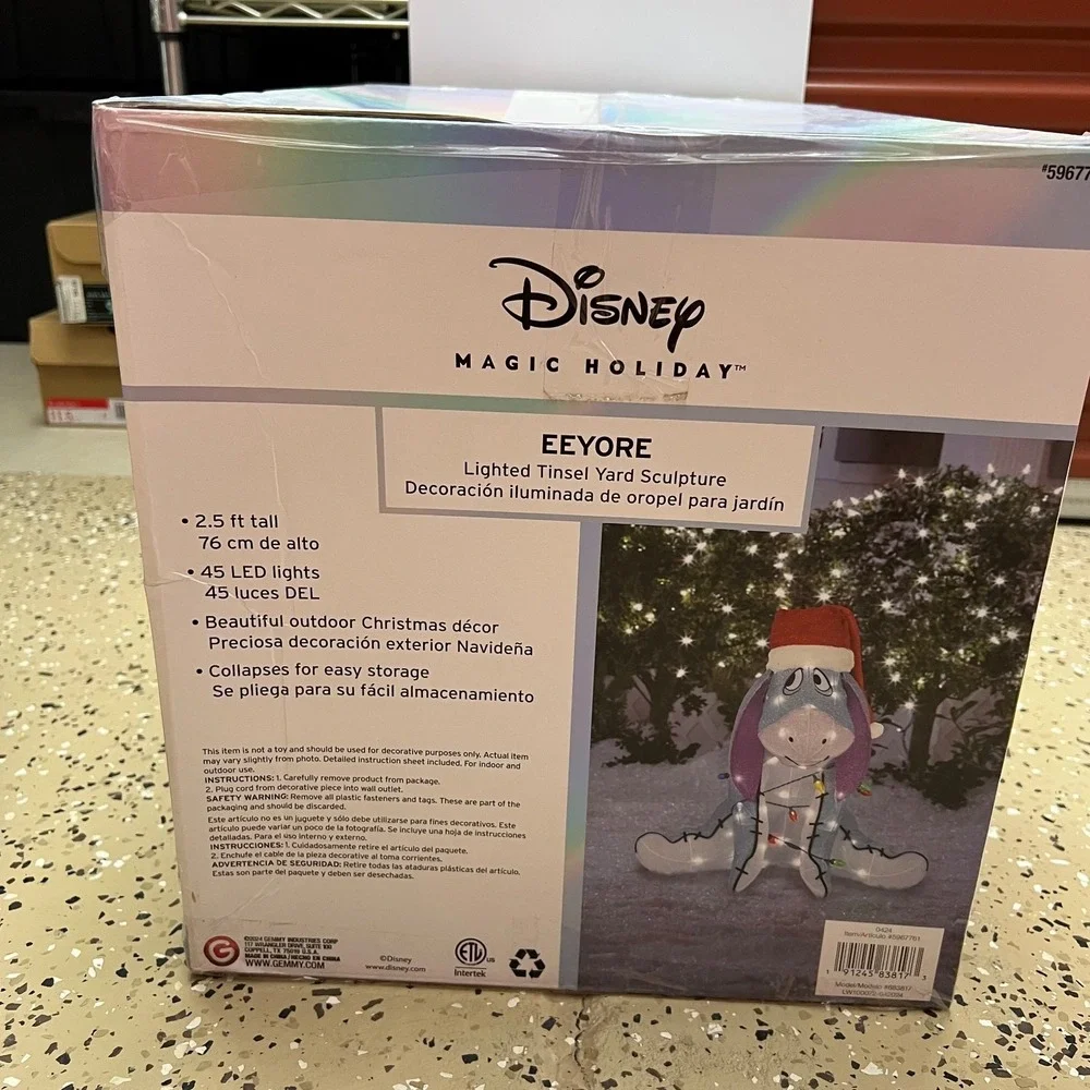 Disney Magic Holiday Eeyore 2.5ft Lighted Tinsel Yard Sculpture Christmas Decor‎